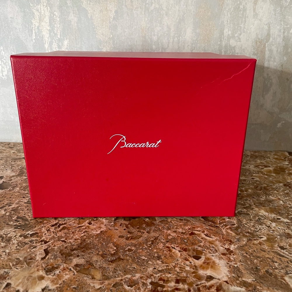 Box that carried a large vase